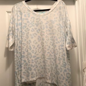 Blue cheetah print top